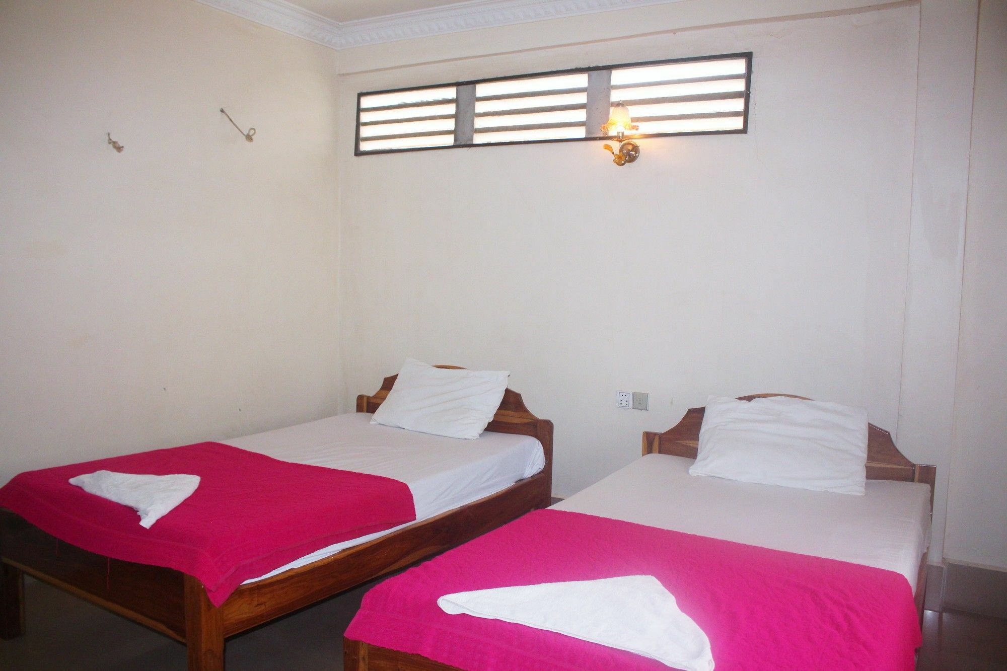 Shang Hai Guesthouse Battambang Kültér fotó