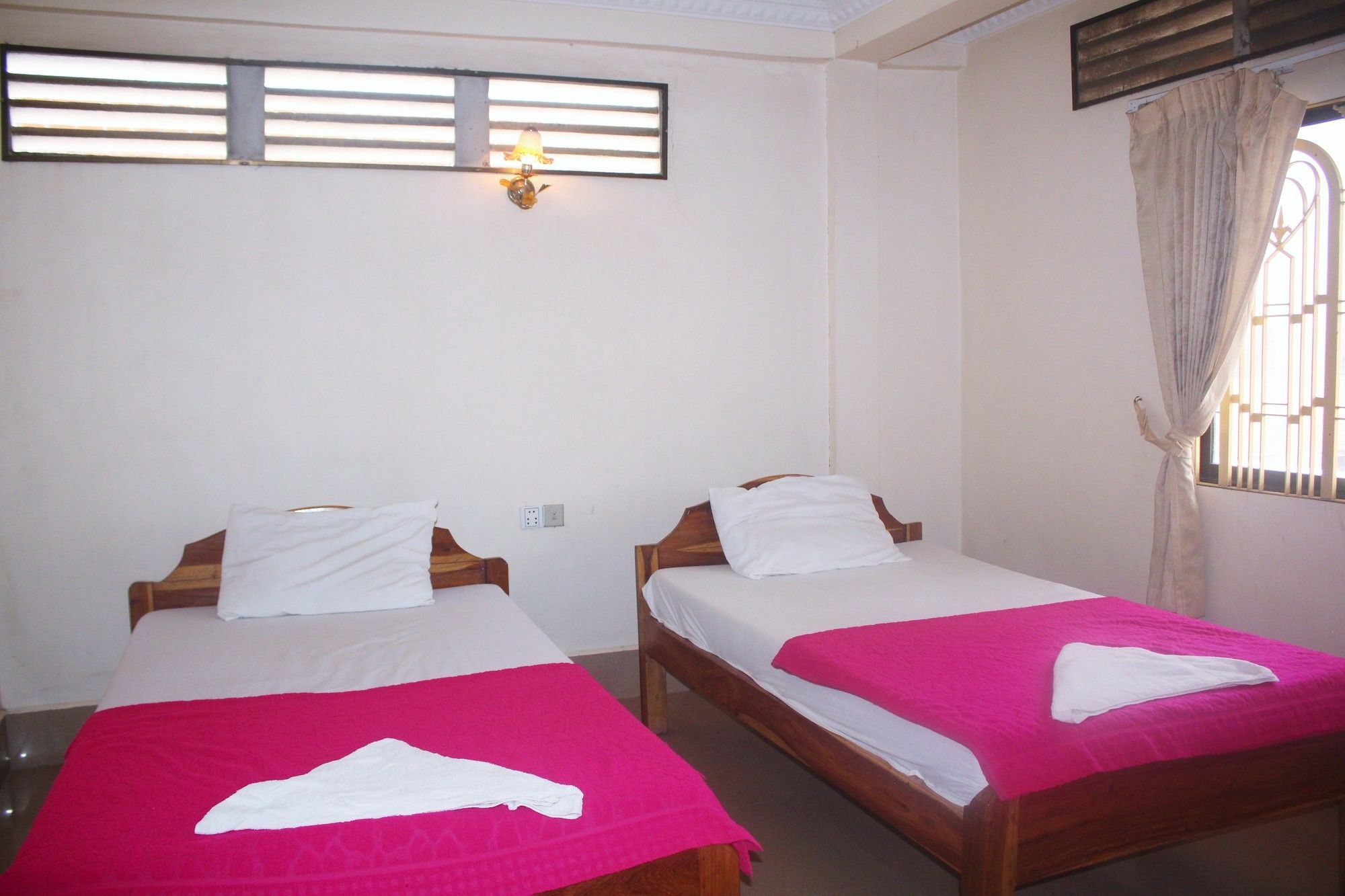 Shang Hai Guesthouse Battambang Kültér fotó